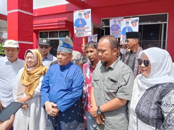Kedatangan Balon Gubri Edy Natar dan Ratusan Simpatisan Disambut Hangat Pengurus Tiga Partai