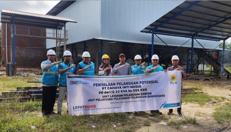 Dukung Pertumbuhan Industri dan Efisiensi, PLN Listriki Pabrik Kelapa Sawit di Kampar Riau
