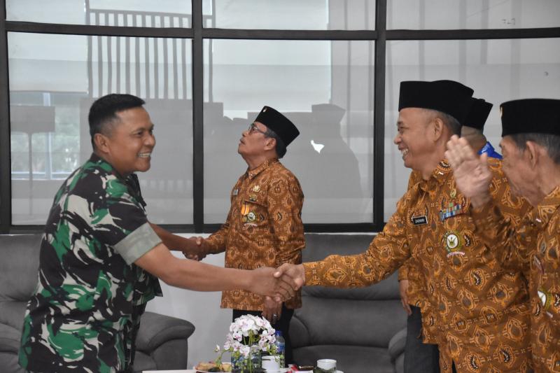 Brigjen TNI Sugiyono di Sambut Letkol Purn Sutan Siregar Beserta Anggota PEPABRI