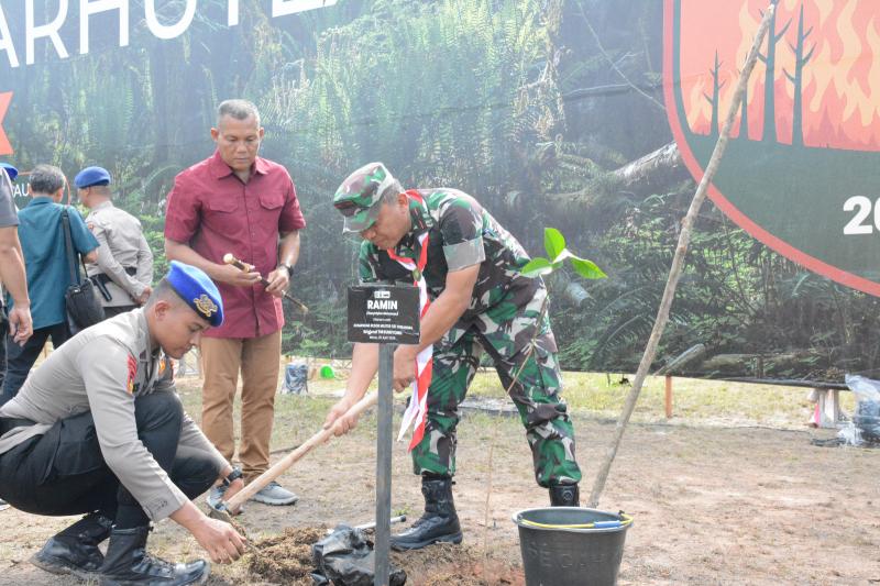 Danrem 031/Wira Bima Hadiri Upacara Pembukaan Jambore Karhutla 2025 Provinsi Riau