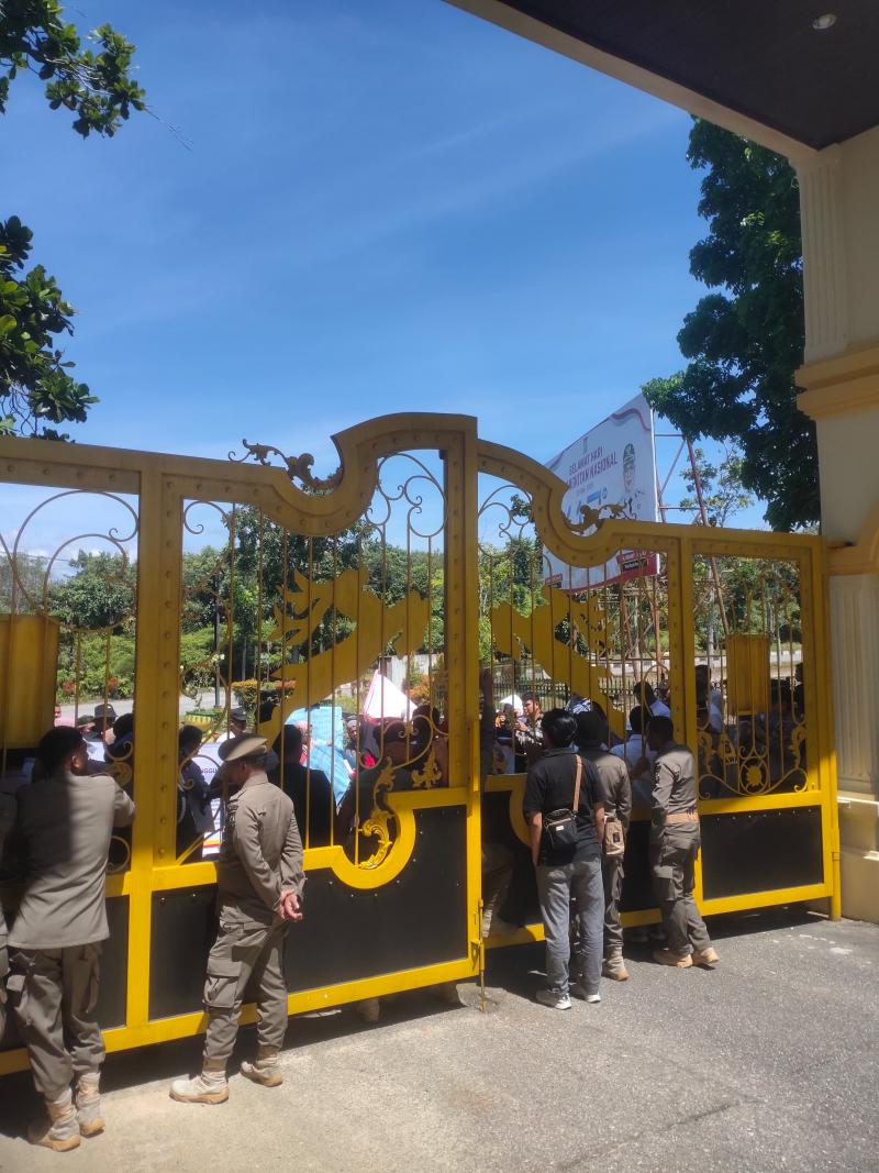 Puluhan Orang Demo Dugaan Gugatan Wanprestasi Koppsa-M di Kampar