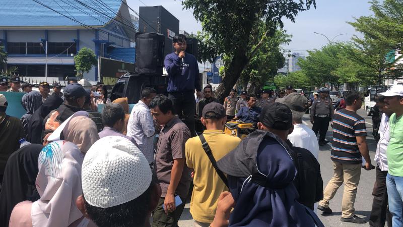Puluhan Orang Gelar Aksi Persoalkan Putusan Wanprestasi Koppsa-M