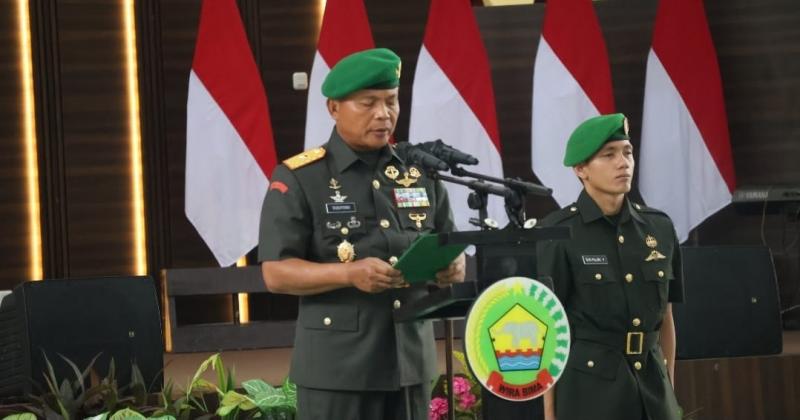 Penuh Makna, Danrem 031/WB Gelar Sertijab dan Tradisi Korps Dandim 0313/KPR dan Dandim 0322 /Siak