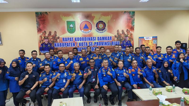 Damkar Riau Satukan Komando Hadapi Kebakaran