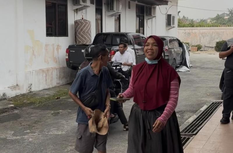 Terdakwa TPPO Berstatus Tahanan Kota, Pasutri Ambil Dua Mobil di Kejari Bengkalis