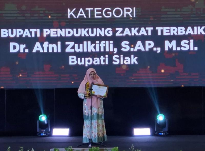 Bupati Afni Raih Grand Award Baznas RI, Satu-satunya Kepala Daerah dari Riau